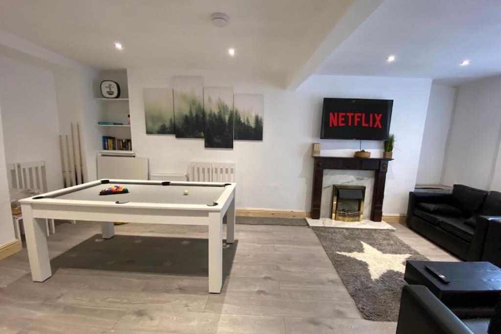 Brynhyfryd Cottage Aberaman المظهر الخارجي الصورة